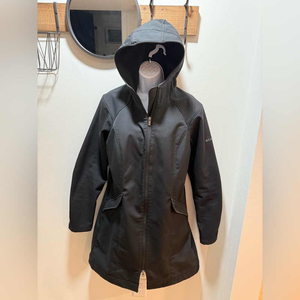 Columbia Women's Black Jacket